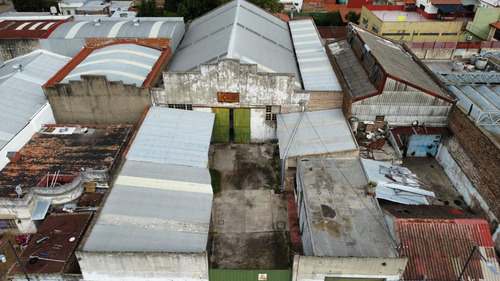 Importante Galpón En Venta Con Local Comercial