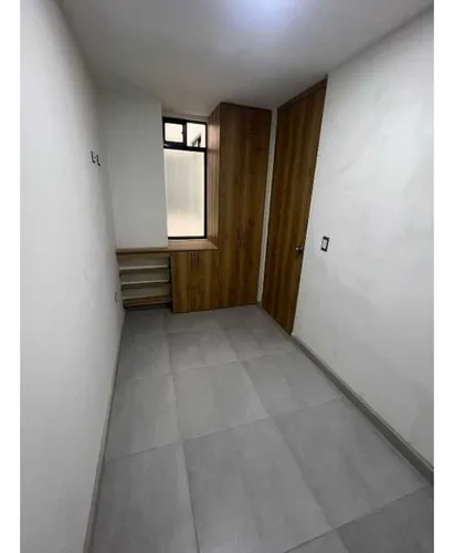 Excelente Inversión Por Su Ubicación Sabaneta 61 Mt/ 3 Alc/ Edificio