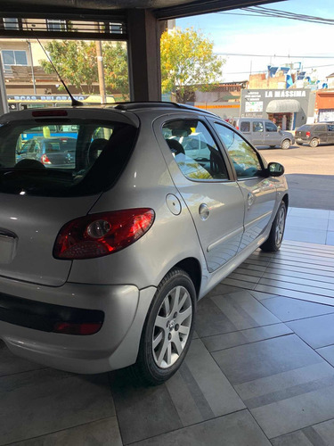 Peugeot 207 2011 1.6 Xt