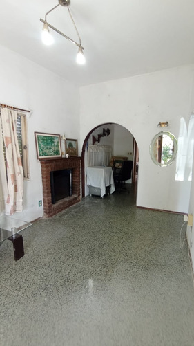 Reservada ..................se Vende Casa Mas 2 Aptos.