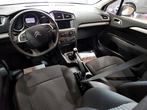 Imagen 9 de 25 de Citroën C4 Lounge 1.6 S Edition Thp 165cv 2016
