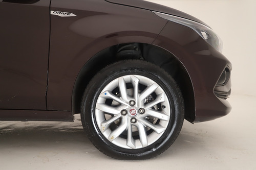 Imagen 13 de 25 de Fiat Cronos 1.3 Drive 2020