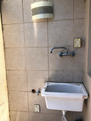 Alquiler! 2 Ambientes Con Cochera Y Amenities Franklin 2400 - Flores