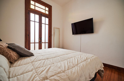 Imagen 20 de 27 de Departamento 3 Ambientes Más Escritorio, Reciclado, Luminoso Y De Estilo! En Caballito