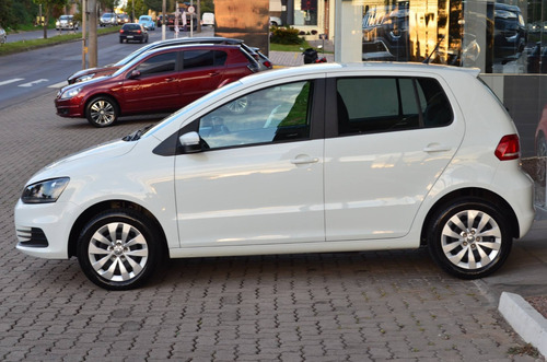 Imagem 4 de 13 de Volkswagen Fox 1.6 Msi Trendline 8v Flex 4p Manual