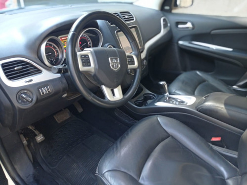 Imagen 14 de 15 de Dodge Journey 2.4 Sxt 170cv (techo, Dvd, Nav)