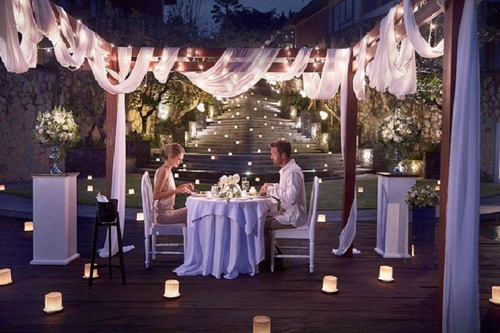 Imagem 6 de 6 de 2 Velas E Castiçal Led Artificial Decorativa Pilha Inclusa