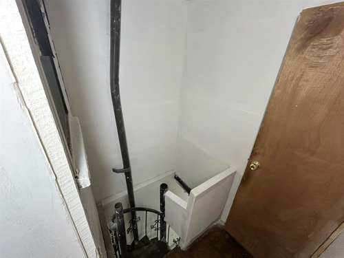 Casa En Venta De 4 Dorm. En Pudahuel