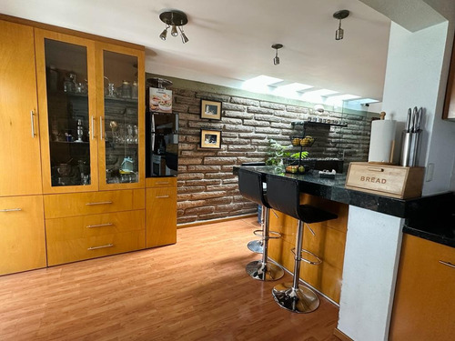 Casa Grande Con Alberca Privada En Fracionamiento Cerrado