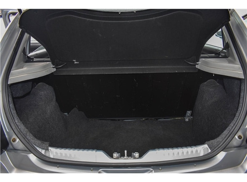 Imagem 13 de 14 de Volkswagen Gol 1.6 Msi Totalflex Trendline 4p Manual