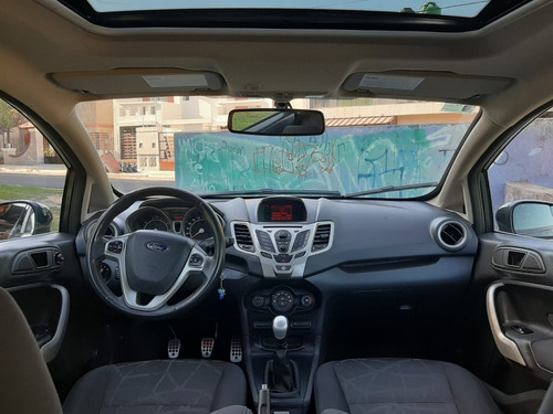 Ford Fiesta Kinetic Titanium Impecable