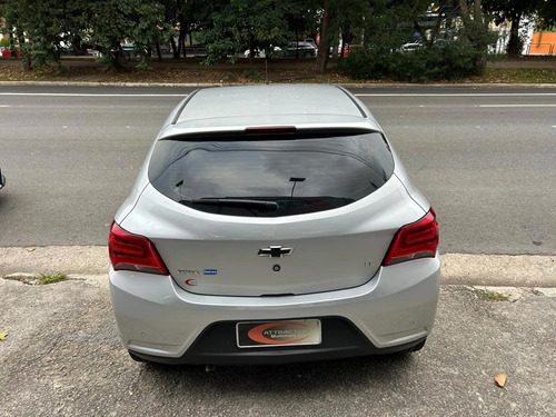 Chevrolet Onix 1.4 MPFI LT 8V FLEX 4P AUTOMÁTICO