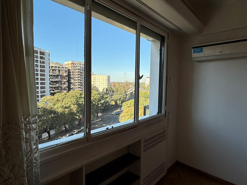 Departamento De Cuatro Ambientes En Venta En Belgrano C