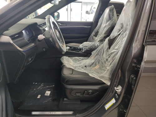 Imagen 11 de 18 de Jeep Grand Cherokee Overland