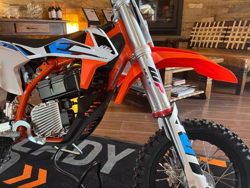 Imagen 4 de 11 de Ktm Sx E5 Minicross 2023