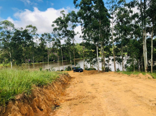 Imagem 5 de 14 de 01- Terrenos Documentados Na Frente Da Represa Em Igaratá !