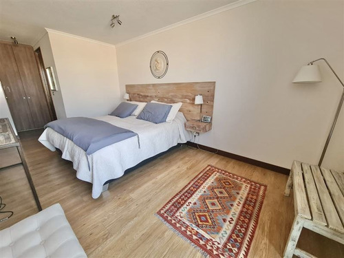 Departamento En Venta De 2 Dorm. En Lo Barnechea