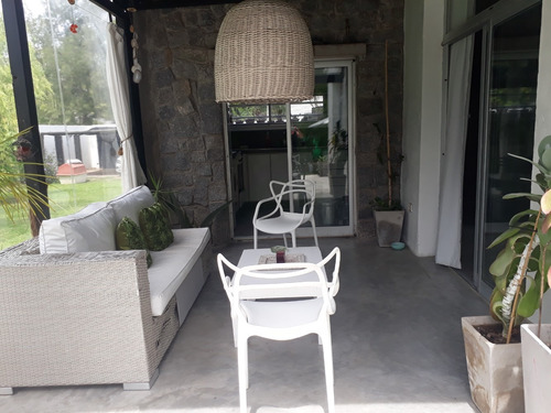Imagen 12 de 14 de Venta Casa En Villa Elisa / 437 134 Y 135 / 3 Dormitorios