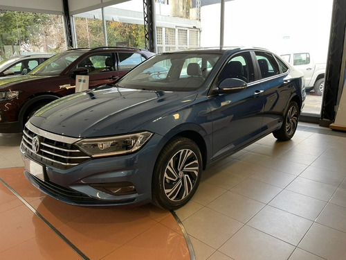 Imagen 1 de 18 de Volkswagen Vento Highline 250 Tsi A/t My 21