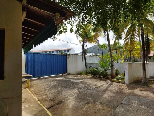 Imagen 14 de 18 de Infraestructura De Hotel Frente A Playa El Agua, 92 Hab, Para Remodelar Y Equipar.
