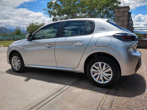 Peugeot 208 2021 1.6 Like Pack