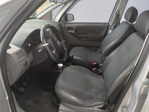 Imagem 9 de 13 de Chevrolet Meriva 2003 1.8 16v 5p