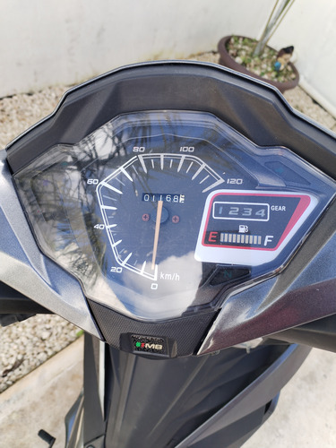 Motocicleta Semiautomática, Perfecto Estado, Único Dueño.