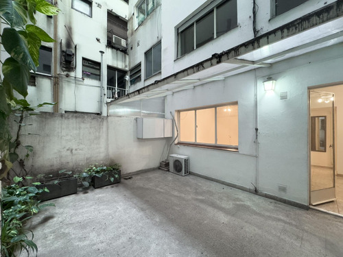Venta - Departamento 2 Ambientes Con Patio - Recoleta