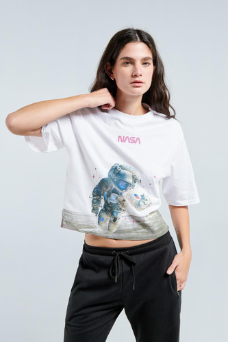 Camiseta Blanca Crop Top Oversize Con Estampado De Nasa