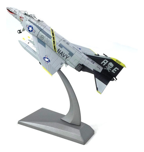 Modelo De Avión De Combate Con Base En Portaaviones F-4