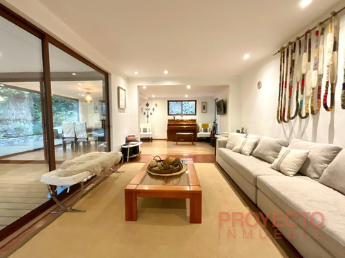 Condominio Cerrado / Las Perdices- Fernando Castillo Velasco