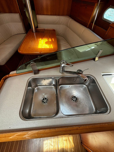 Velero Jeanneau Sun Odyssey 35