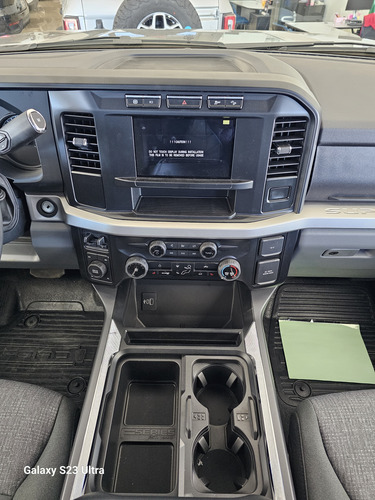 F-250 Xlt,diesel 6.7 L V8,ta
