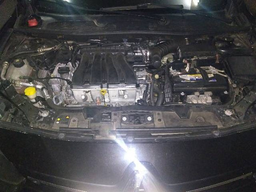 Renault Fluence 2015 2.0 Dynamique Hi-flex 4p