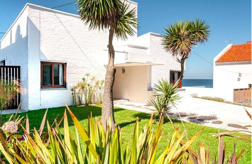 Excelente Casa En La Península De Punta Del Este. (ref: Fro-184)