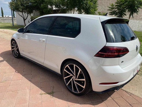 Imagen 3 de 10 de Volkswagen Golf R