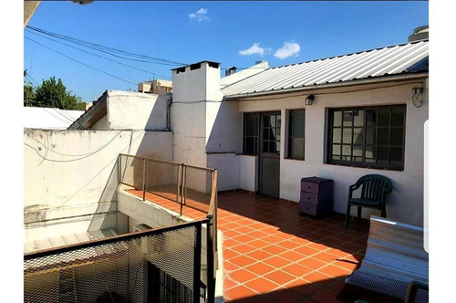 Imagen 1 de 25 de Venta De Casa En V.del .parque.5 Amb.oportunidad!!