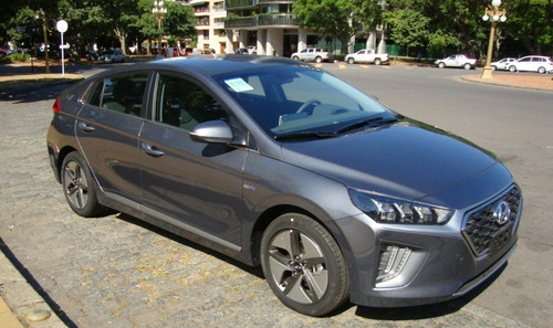 Imagen 1 de 8 de Hyundai Ioniq Hybrid