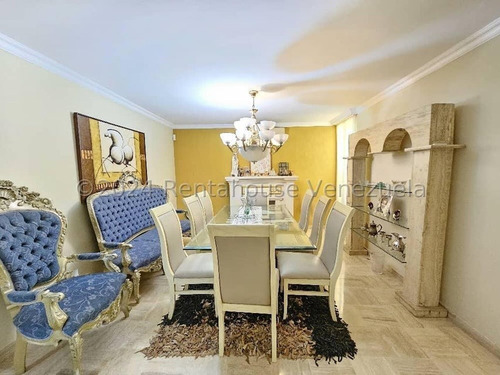 Casa Moderna En Venta Urb El Castaño Zona Privada Con Planta Electrica Y Piscina Se Vende Amoblada Kg:24-19915