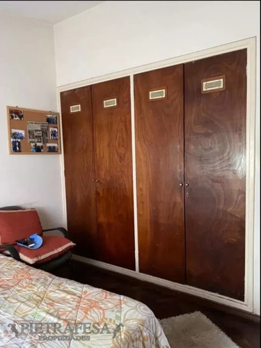 Casa En Venta, 4 Dormitorios, 3 Baños, Fondo Con Parrillero, Garaje, Av Gral Rivera, Malvin