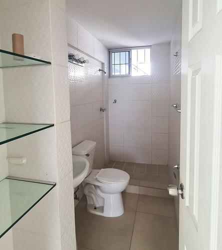 Imagen 3 de 11 de Apartamento 2 Recámaras / 1b / 1 Parkin - Ph Muy Nítido - Conserje, Agua Y Mantenimiento