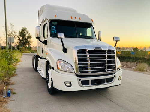 Imagen 2 de 15 de Freightliner Año 2013 Mexicono% Original Impecable