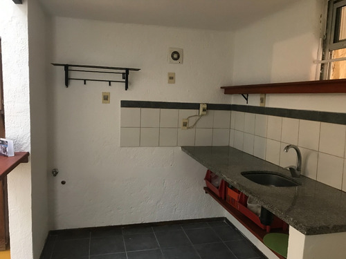 Venta Casa 2 Dormitorios Con Garage Pocitos Nuevo