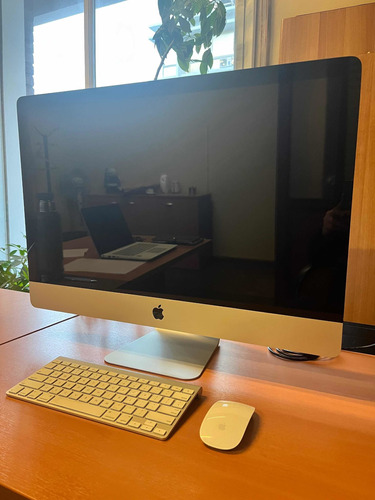 iMac 27 Flamante. Único Dueño. 6 Gb Ram Y 2 Celdas Libres