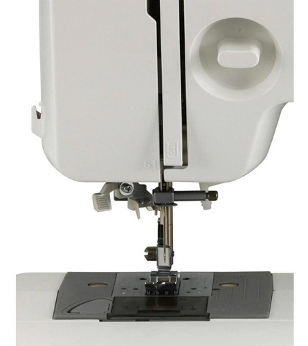 Máquina de coser Brother XL2800 portable blanca 110V - 120V