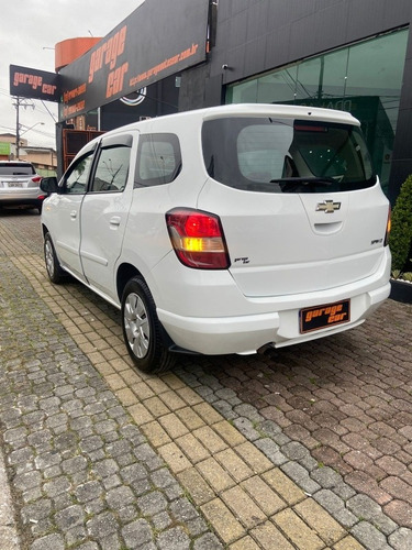 Imagem 3 de 8 de Chevrolet Spin 2014 1.8 Lt 5l 5p