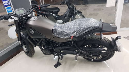 Imagen 8 de 9 de Benelli Leoncino 500