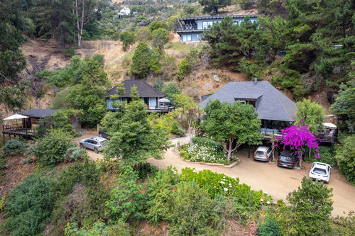 3 Casas En Un Entorno Natural Y A Pasos De La Playa