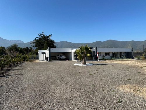 Hermosa Parcela Con 2 Casas En Venta De 5d 3b En Quillota