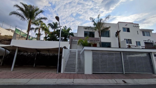 Casa En Venta En Real De Juriquilla Queretaro Rcv230728-vp